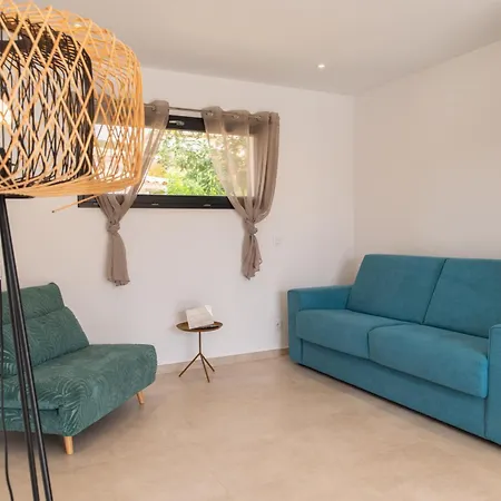 Les De La U Veniqui וילה פאבונה