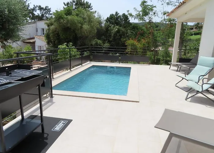 Vila Les De La U Veniqui