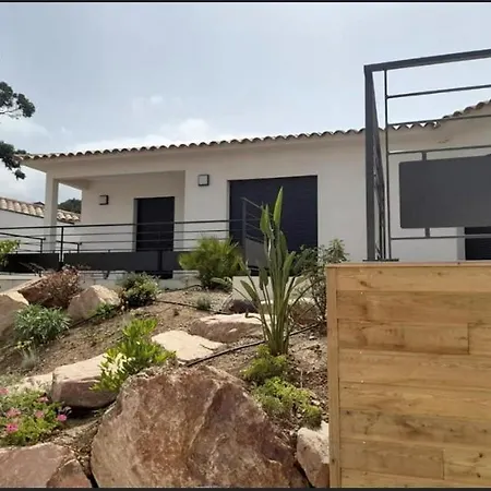 Villa Les De La U Veniqui
