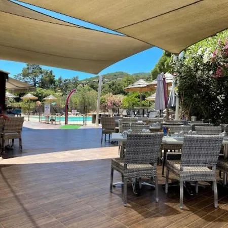 Villa Les De La U Veniqui