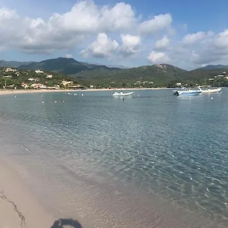 Les De La U Veniqui