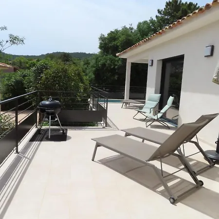 Les De La U Veniqui Villa Favone