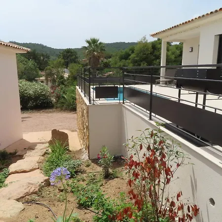 Villa Les De La U Veniqui Favone