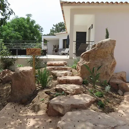 Les De La U Veniqui Villa *