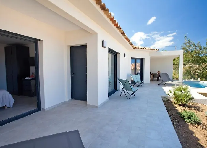 Les De La U Veniqui Villa *